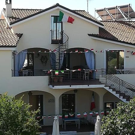 Casa Di Livia Apartamento SantʼAnna Arresi Exterior foto