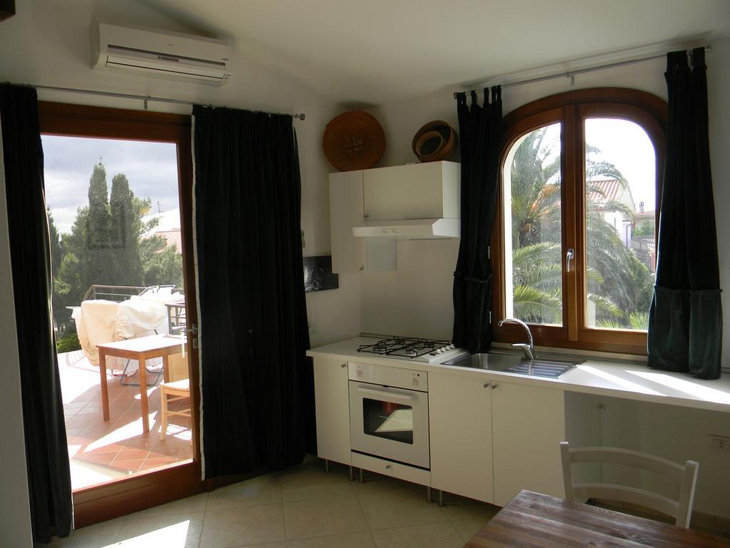 Casa Di Livia Apartamento SantʼAnna Arresi Exterior foto