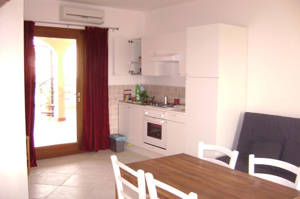 Casa Di Livia Apartamento SantʼAnna Arresi Exterior foto
